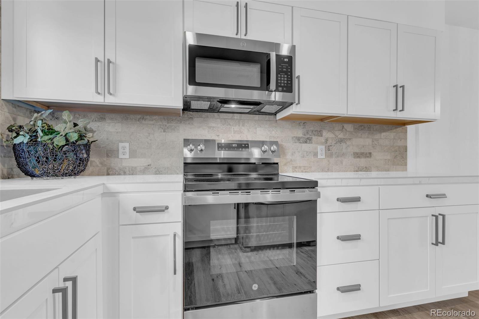 MLS Image #3 for 3453 s ammons street 2-8,lakewood, Colorado