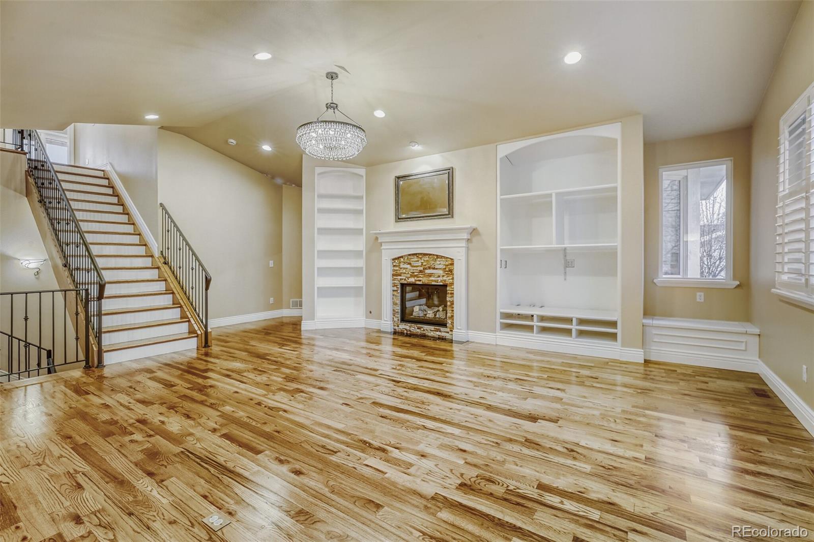 MLS Image #11 for 940  kearney street,denver, Colorado