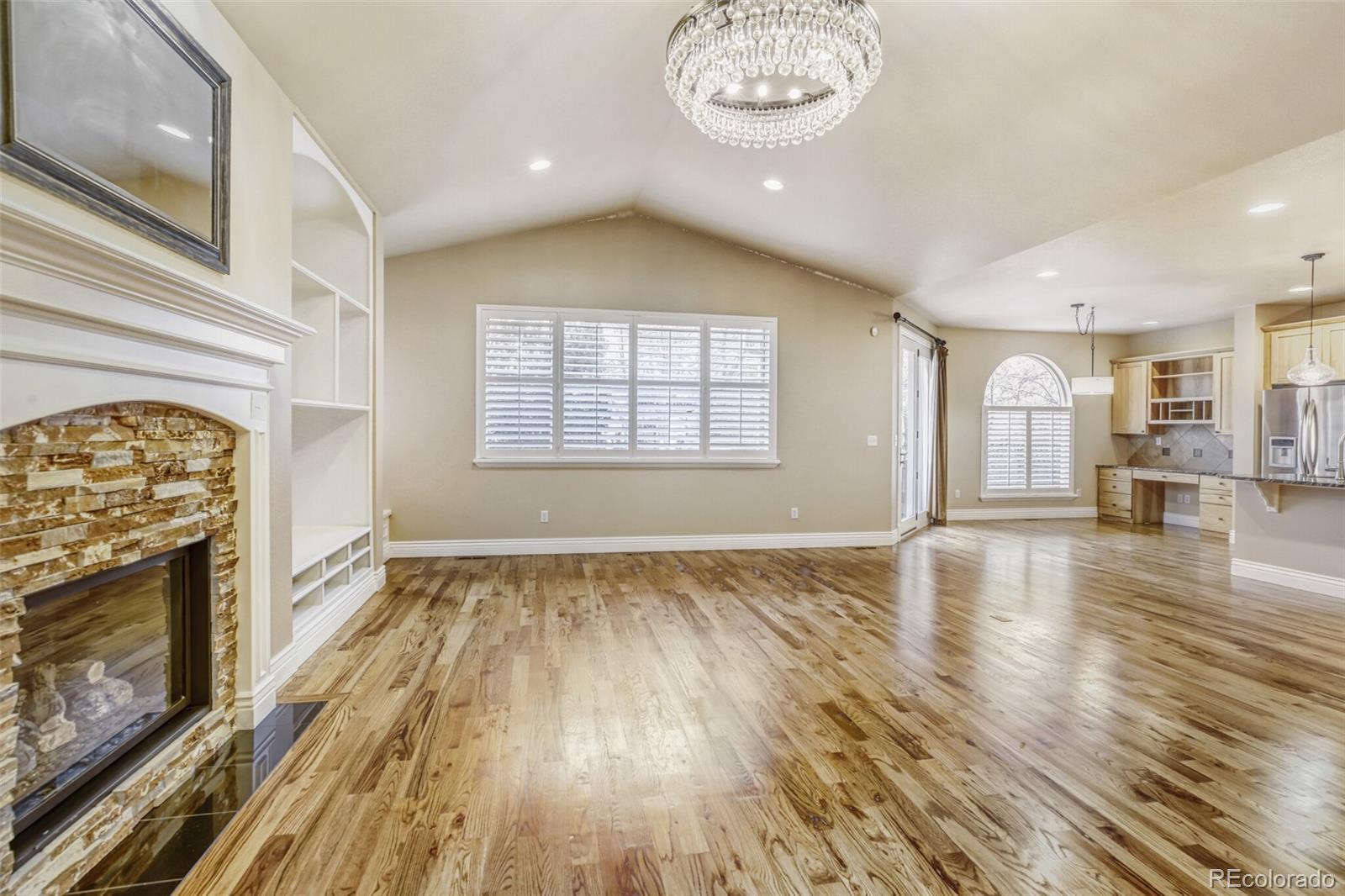 MLS Image #14 for 940  kearney street,denver, Colorado