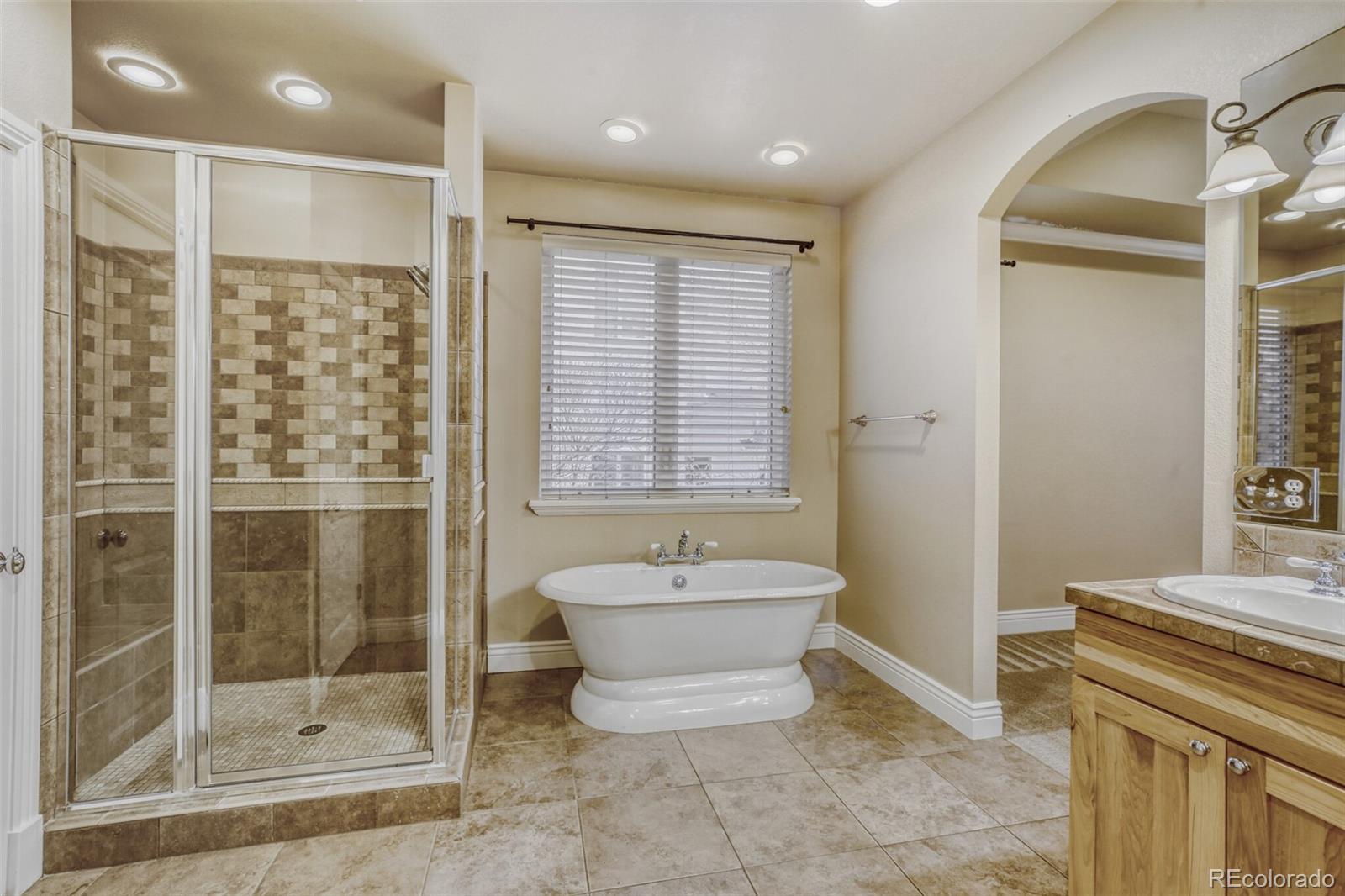 MLS Image #25 for 940  kearney street,denver, Colorado