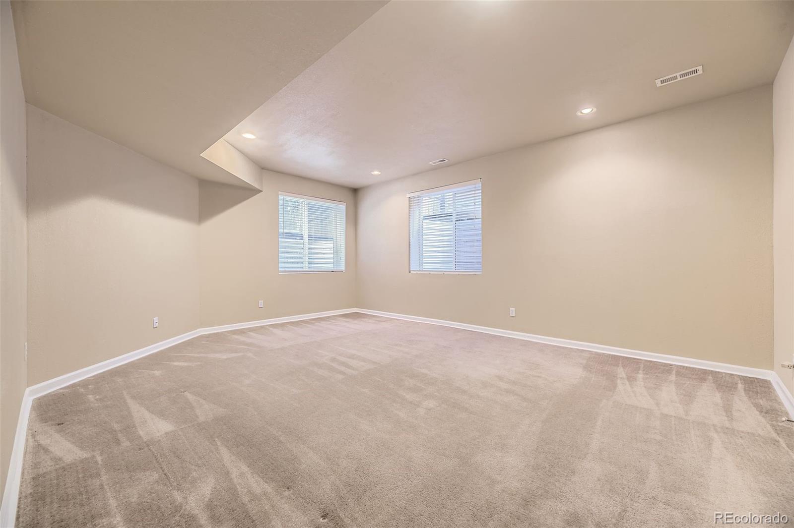 MLS Image #42 for 940  kearney street,denver, Colorado