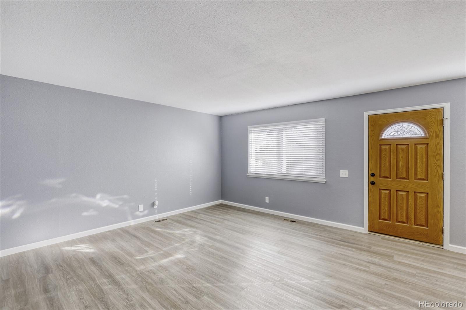 MLS Image #4 for 3354 s flower street,lakewood, Colorado