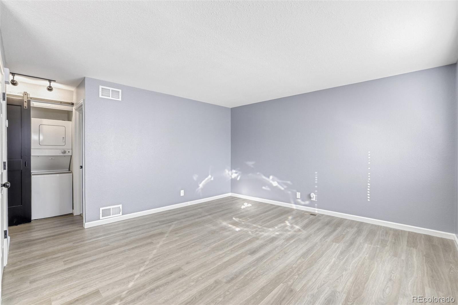 MLS Image #5 for 3354 s flower street,lakewood, Colorado