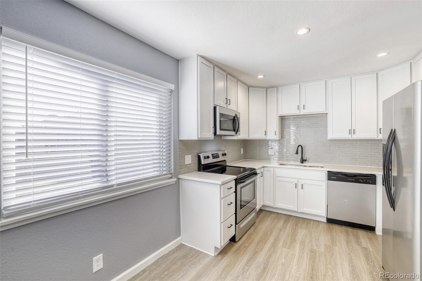 MLS Image #8 for 3354 s flower street,lakewood, Colorado