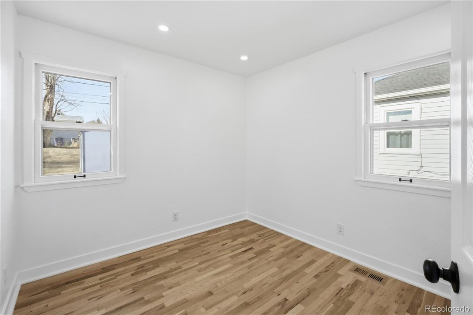 MLS Image #14 for 4955  zuni street,denver, Colorado
