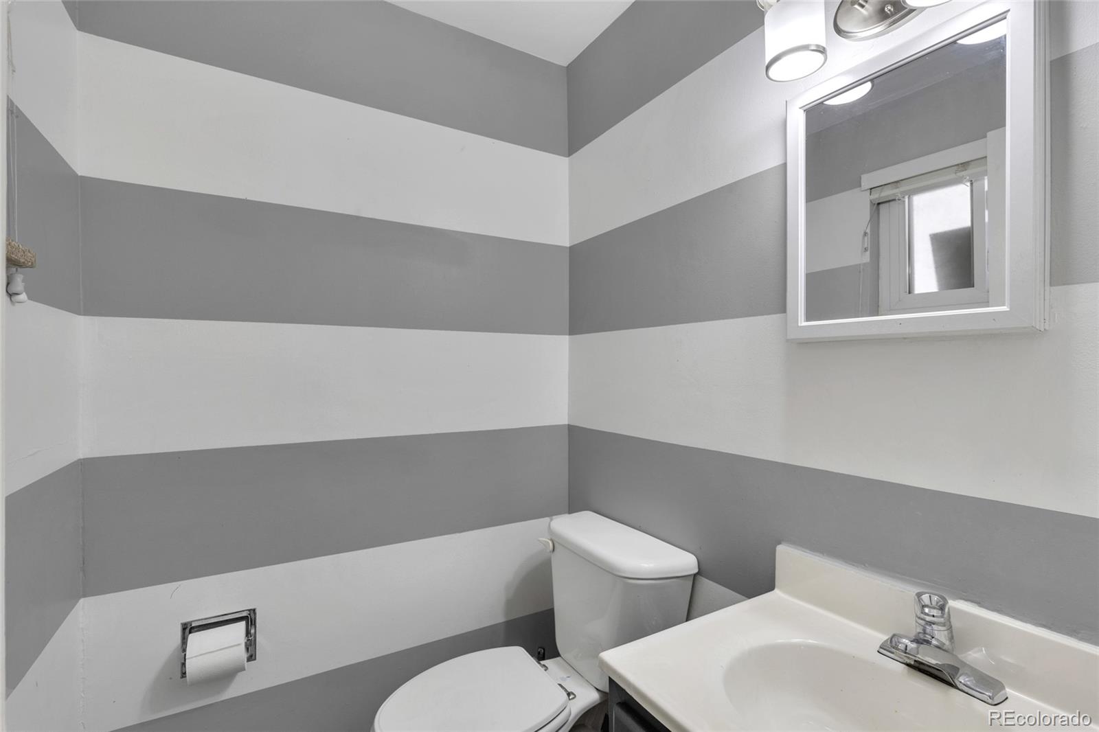 MLS Image #16 for 12446 e alaska place,aurora, Colorado