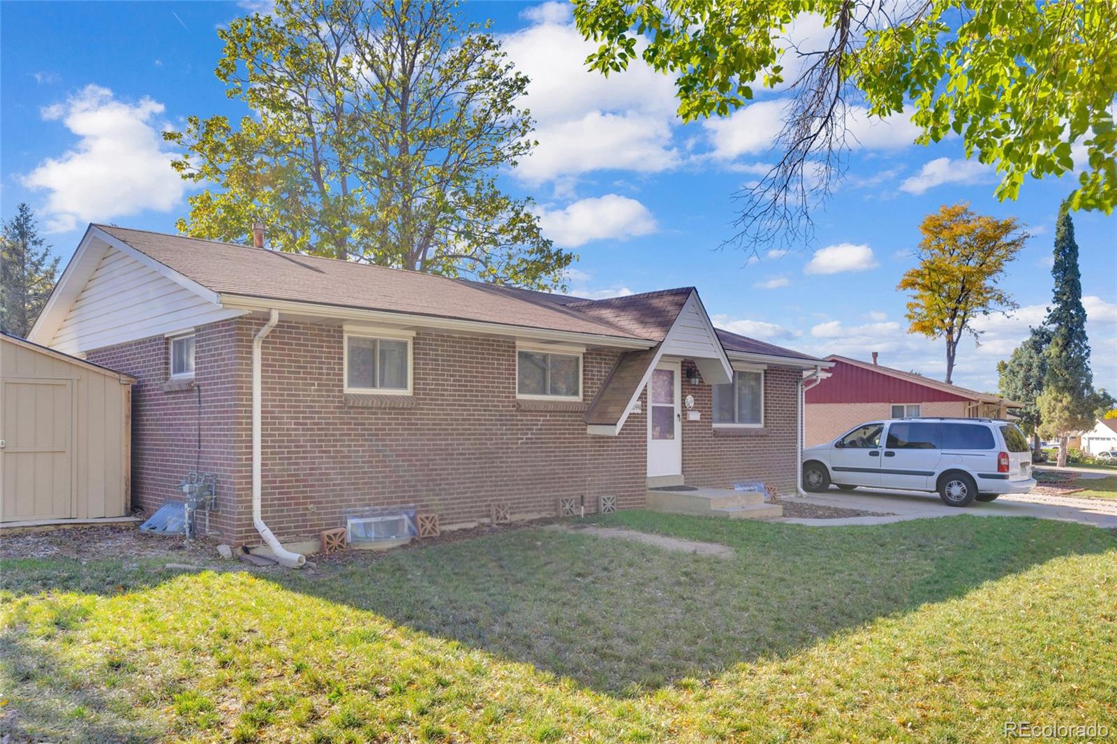 MLS Image #2 for 12446 e alaska place,aurora, Colorado