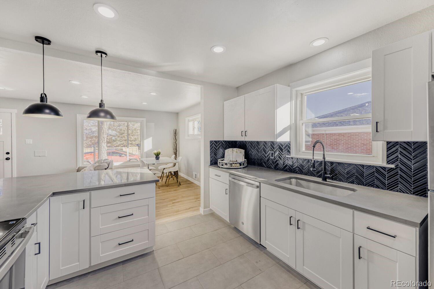 MLS Image #10 for 7831  shoshone street,denver, Colorado