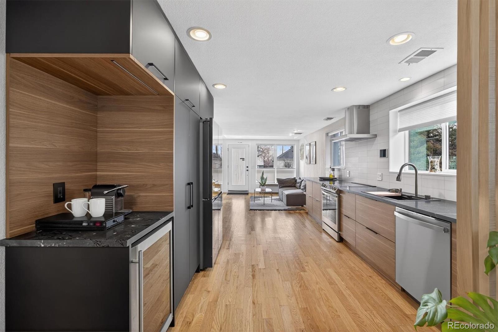 MLS Image #8 for 401 s ivy street,denver, Colorado