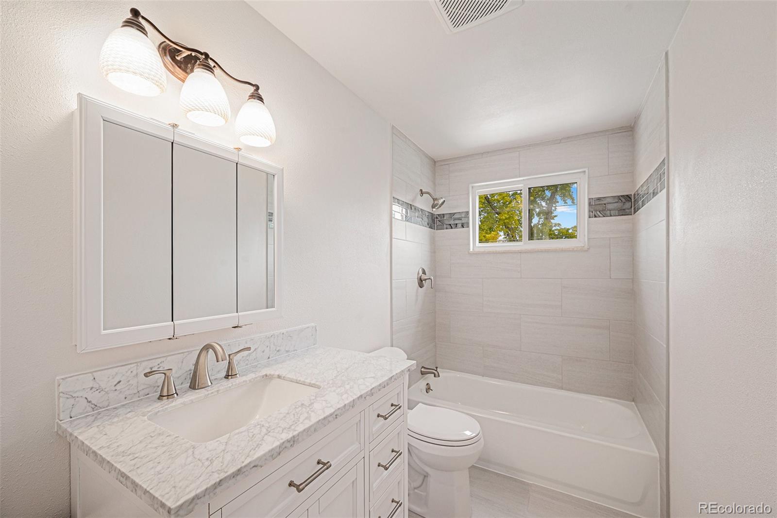 MLS Image #11 for 6413 w 76th avenue,arvada, Colorado