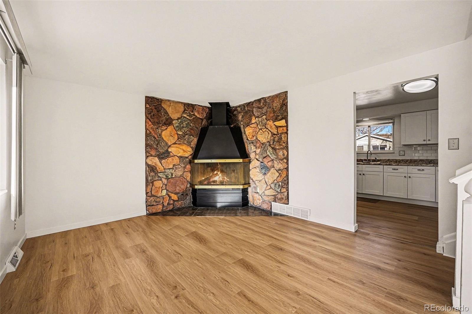 MLS Image #3 for 6413 w 76th avenue,arvada, Colorado