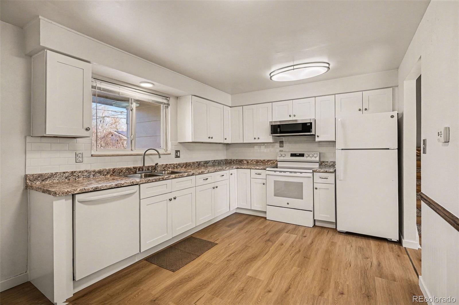 MLS Image #4 for 6413 w 76th avenue,arvada, Colorado