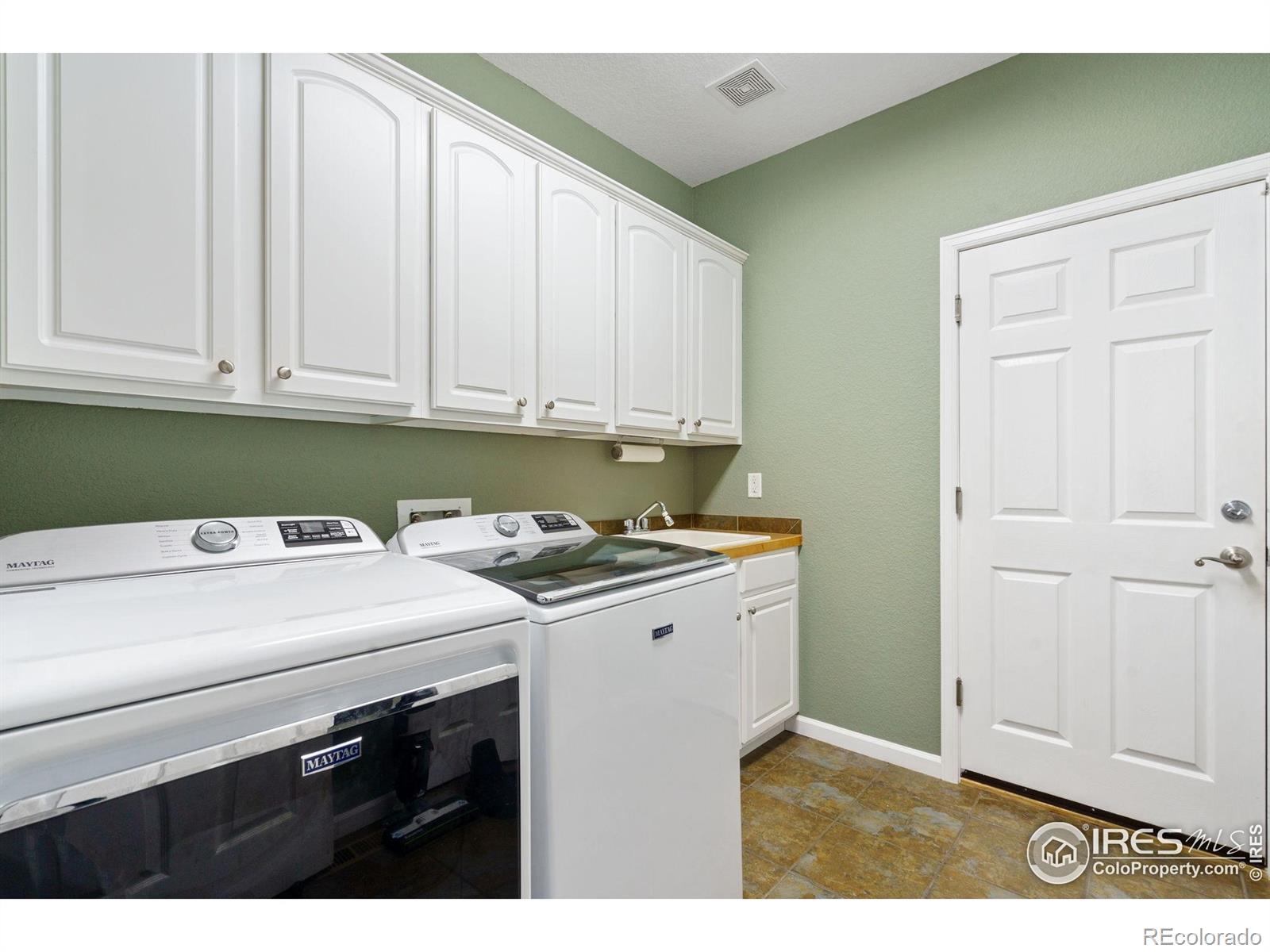 MLS Image #18 for 1689  colorado river drive,windsor, Colorado