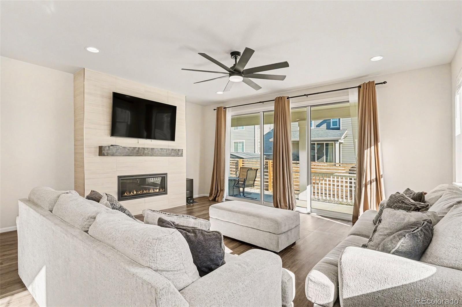 MLS Image #3 for 3866 n fultondale street,aurora, Colorado
