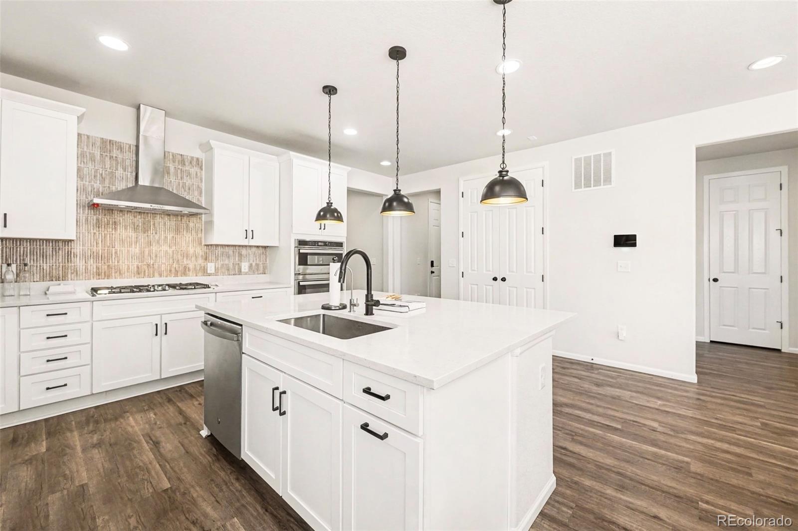 MLS Image #7 for 3866 n fultondale street,aurora, Colorado