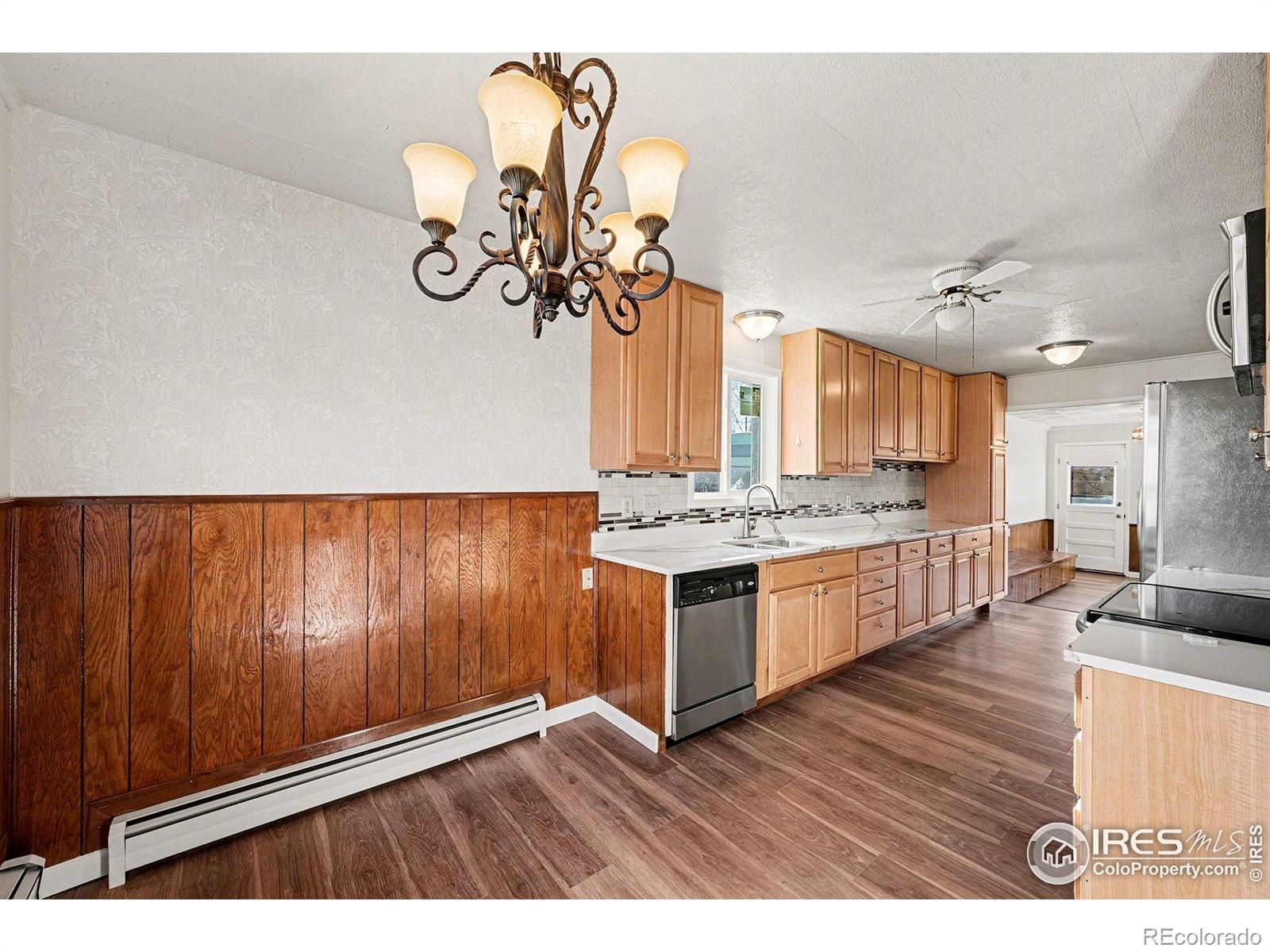 MLS Image #5 for 8681  essex street,denver, Colorado