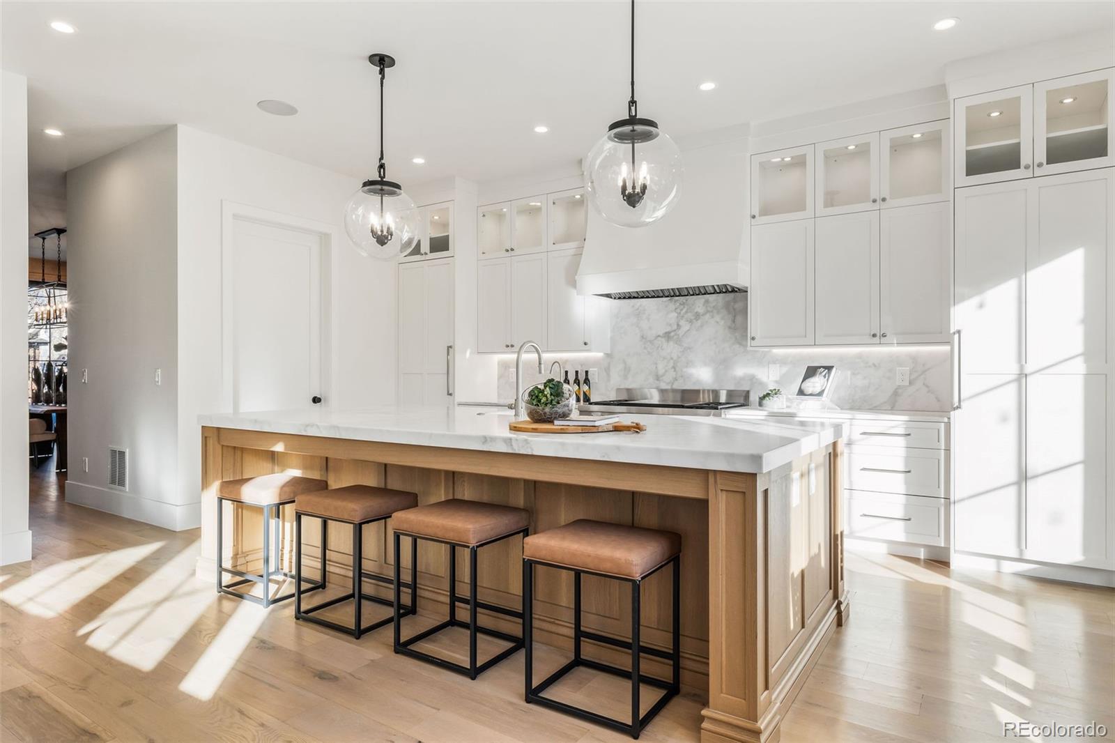 MLS Image #10 for 1026 s high street,denver, Colorado