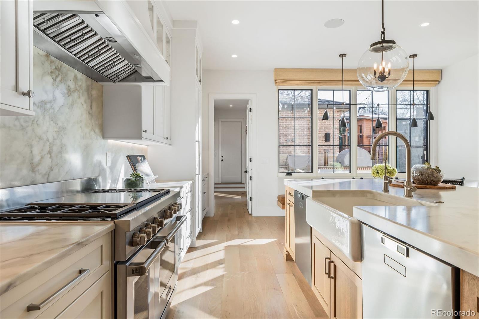 MLS Image #12 for 1026 s high street,denver, Colorado
