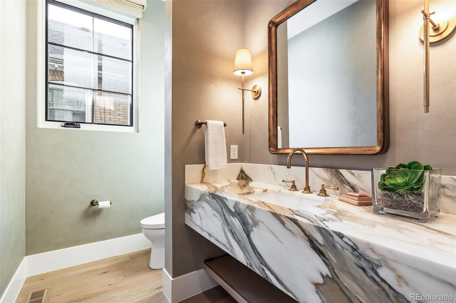 MLS Image #21 for 1026 s high street,denver, Colorado