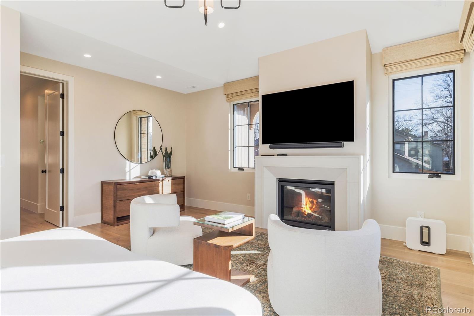 MLS Image #25 for 1026 s high street,denver, Colorado
