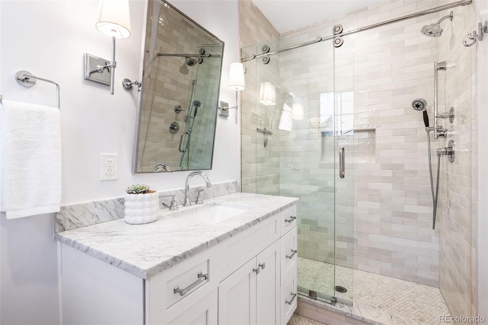 MLS Image #32 for 1026 s high street,denver, Colorado