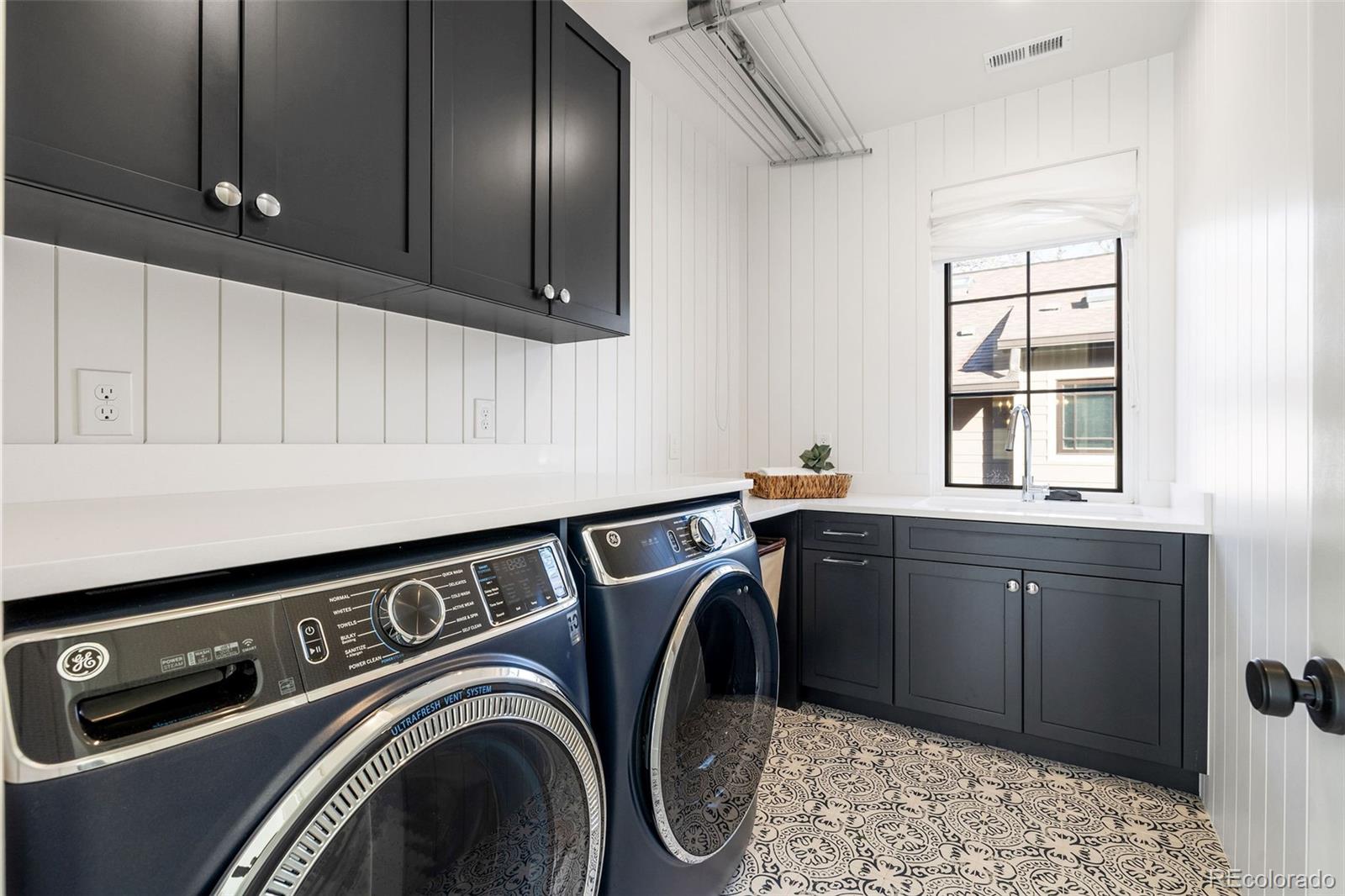 MLS Image #36 for 1026 s high street,denver, Colorado