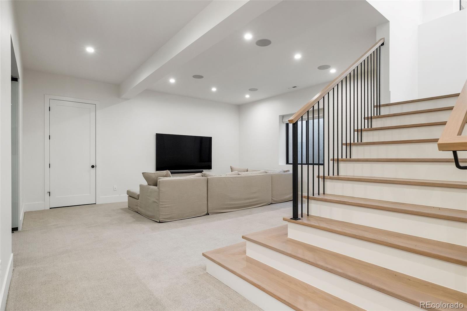 MLS Image #37 for 1026 s high street,denver, Colorado
