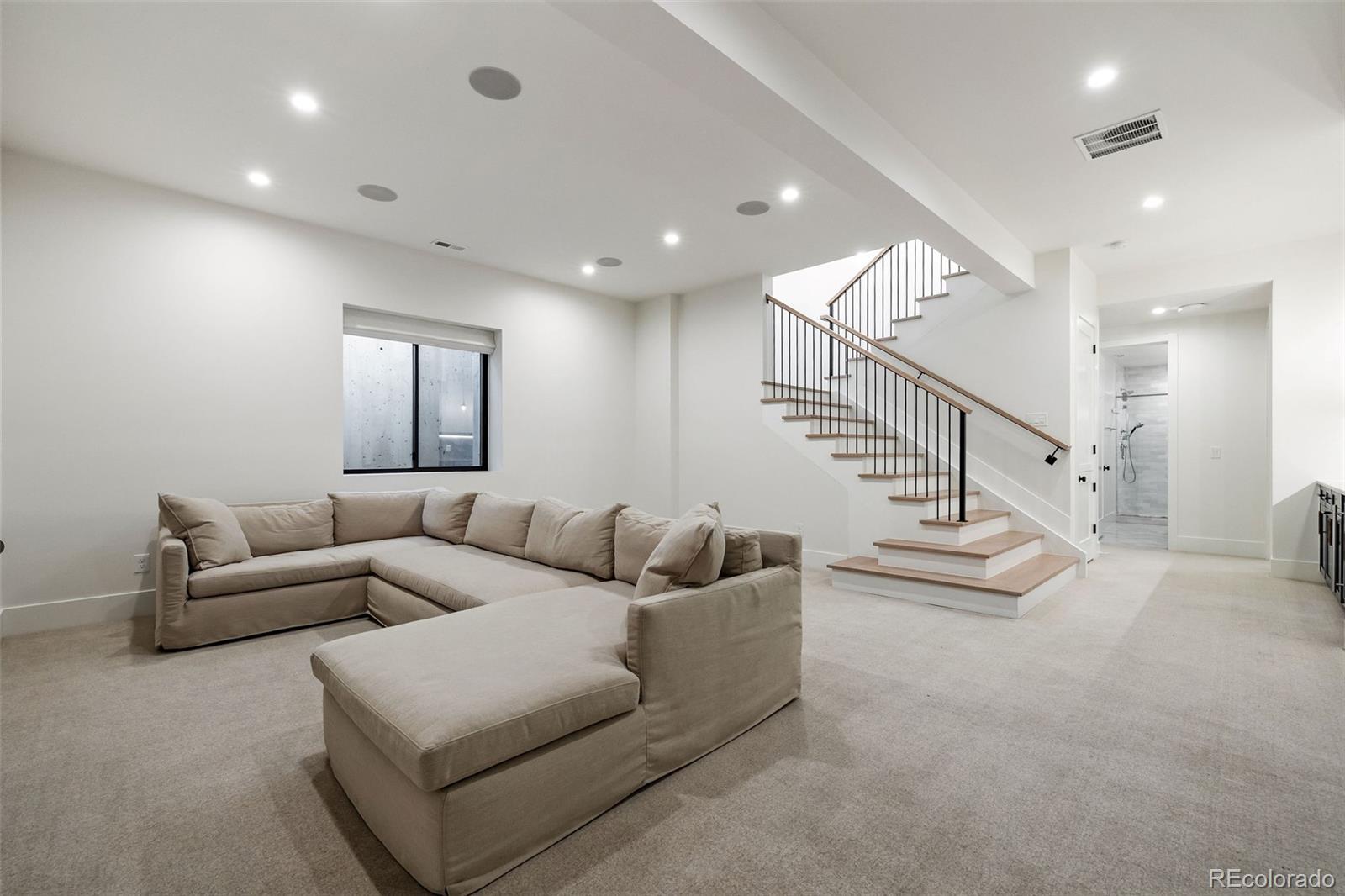 MLS Image #38 for 1026 s high street,denver, Colorado