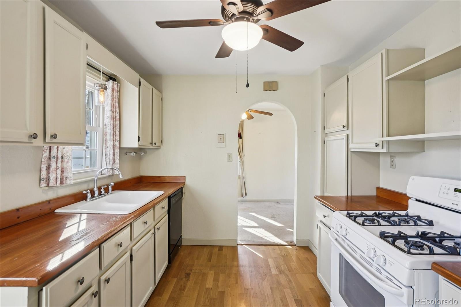 MLS Image #10 for 1421 n prospect street,colorado springs, Colorado
