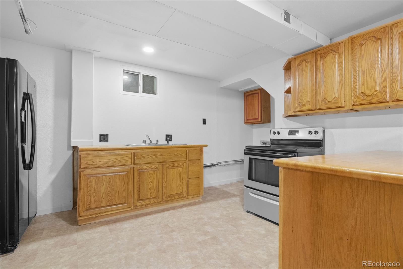 MLS Image #11 for 12254 e beekman place,denver, Colorado