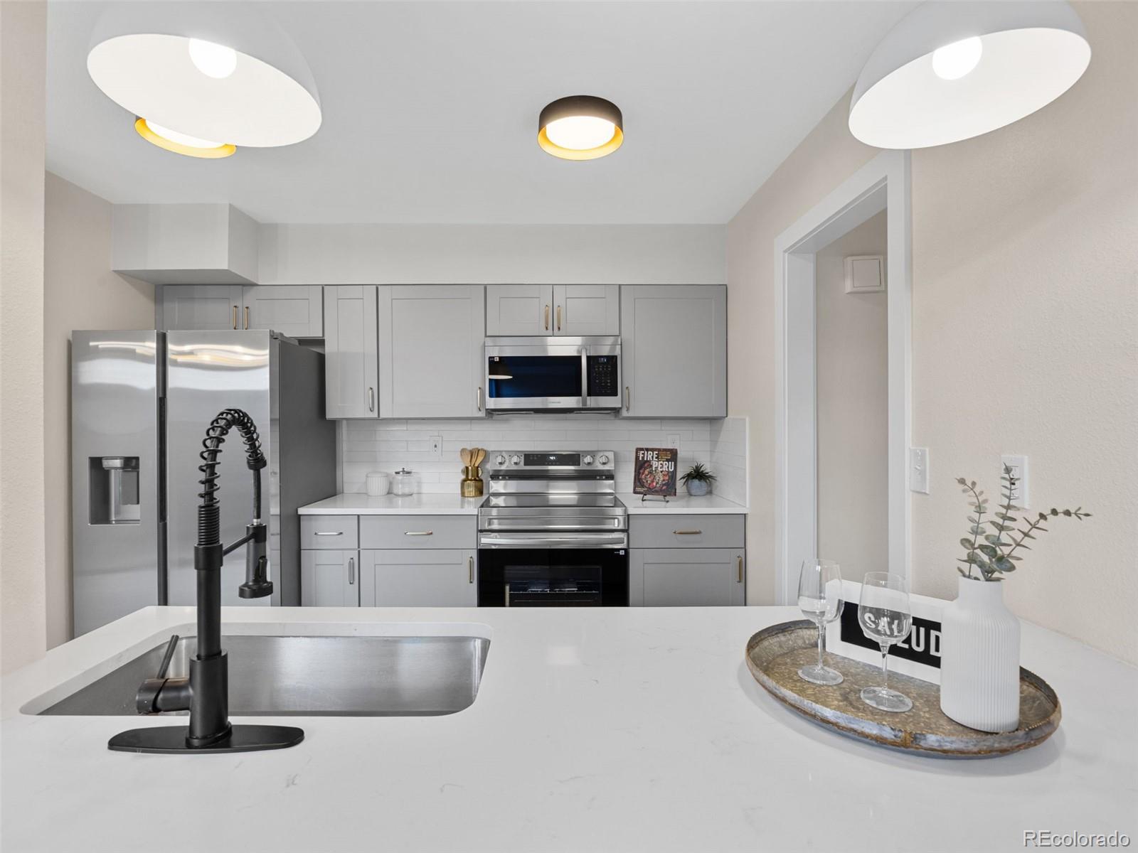 MLS Image #10 for 3548 s hillcrest drive 2,denver, Colorado