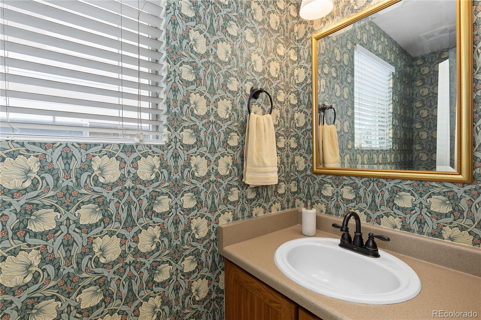 MLS Image #15 for 518  peregrine circle,longmont, Colorado