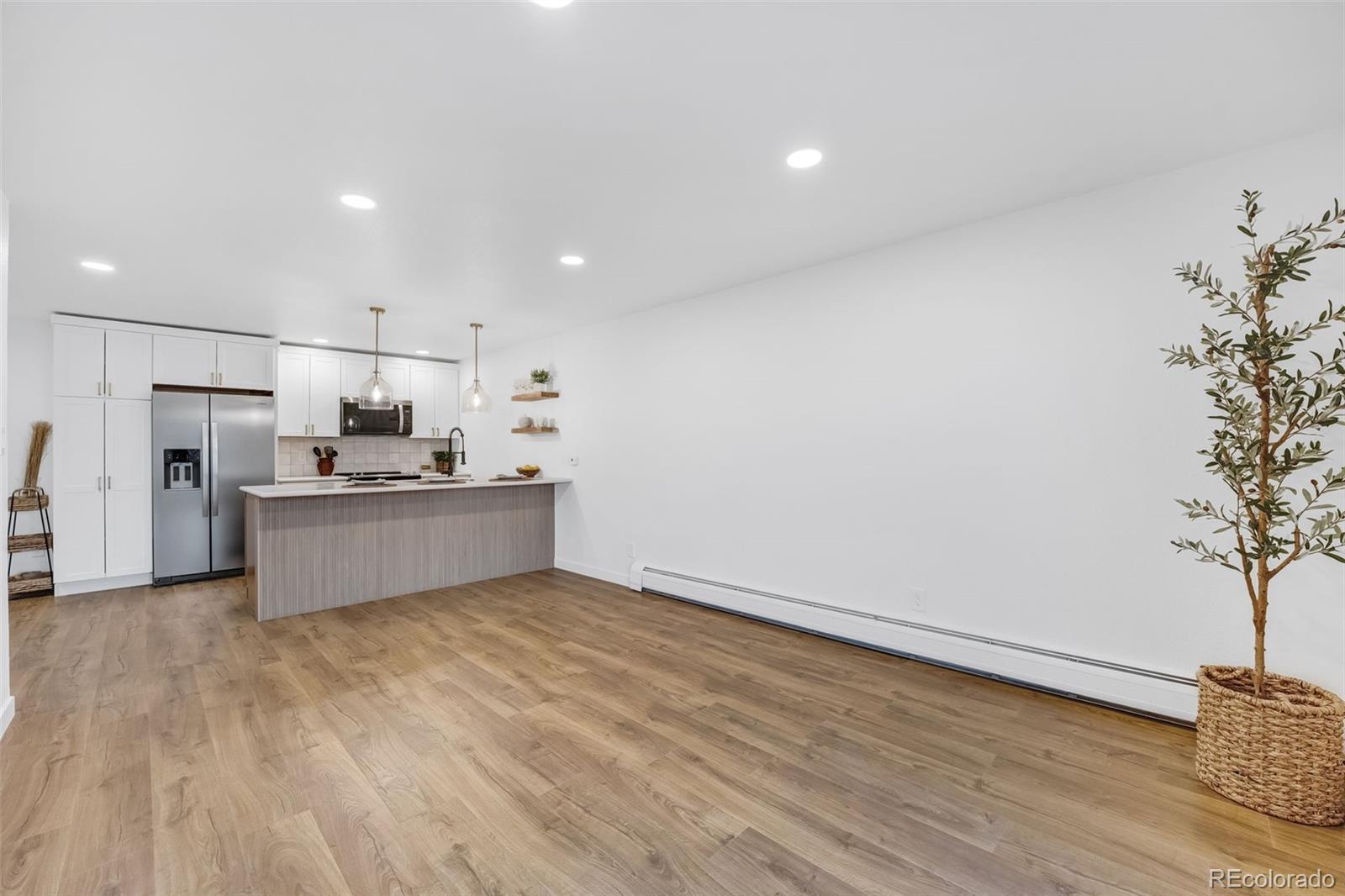 MLS Image #6 for 1200  golden circle 506,golden, Colorado