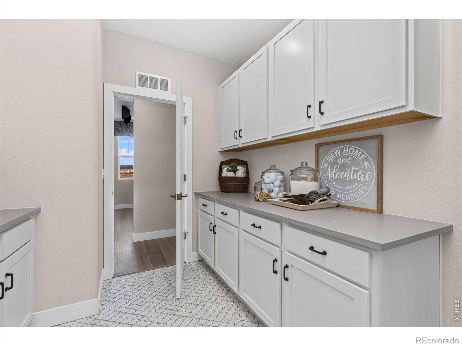 MLS Image #24 for 250  sugar beet lane,berthoud, Colorado