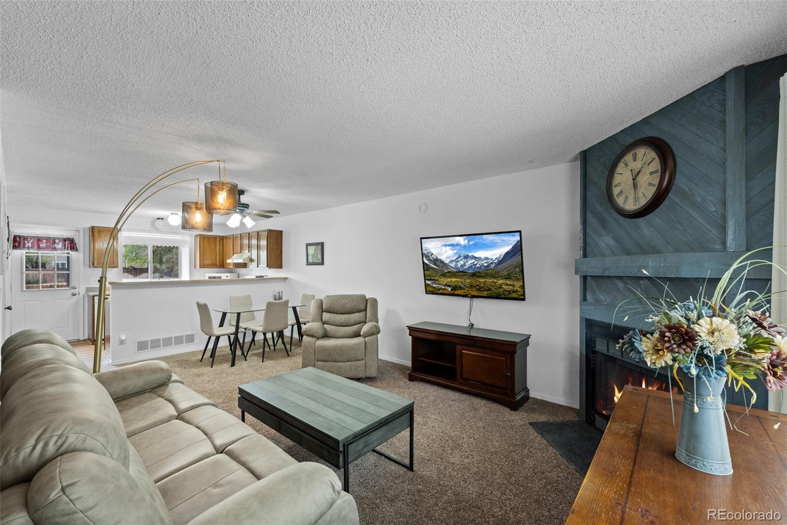 MLS Image #3 for 4020 e 94th avenue b,thornton, Colorado