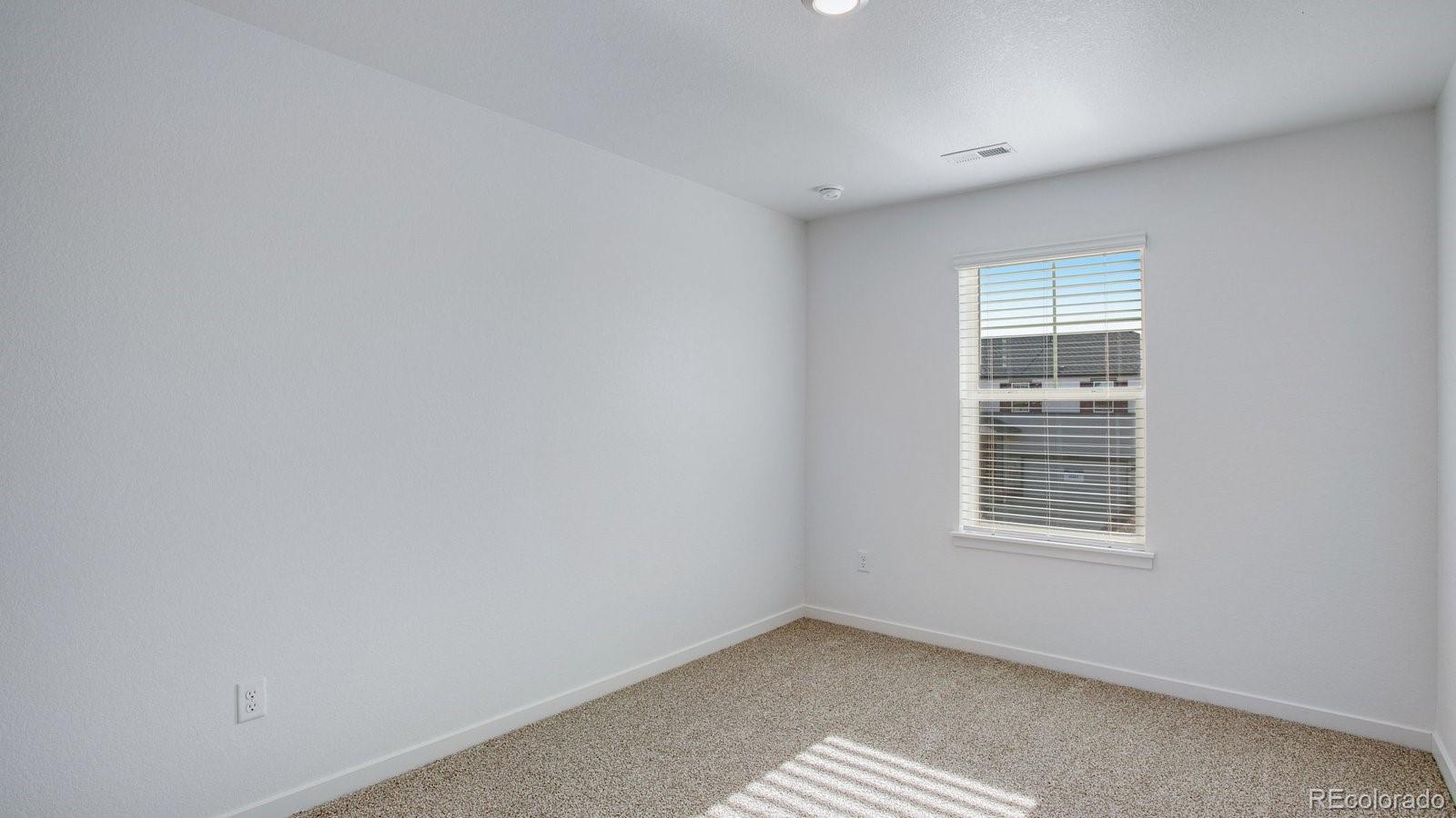 MLS Image #18 for 4636  combine lane,johnstown, Colorado