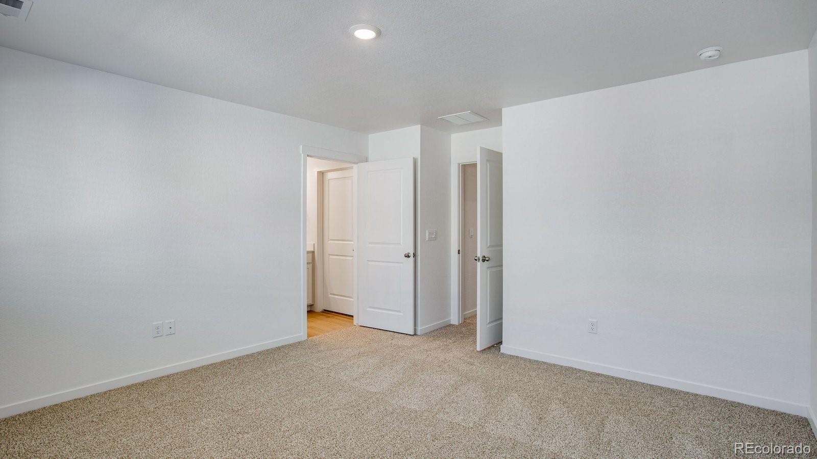MLS Image #21 for 4636  combine lane,johnstown, Colorado