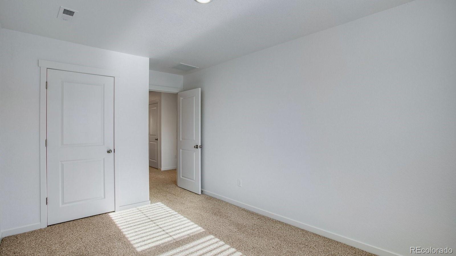 MLS Image #23 for 4636  combine lane,johnstown, Colorado