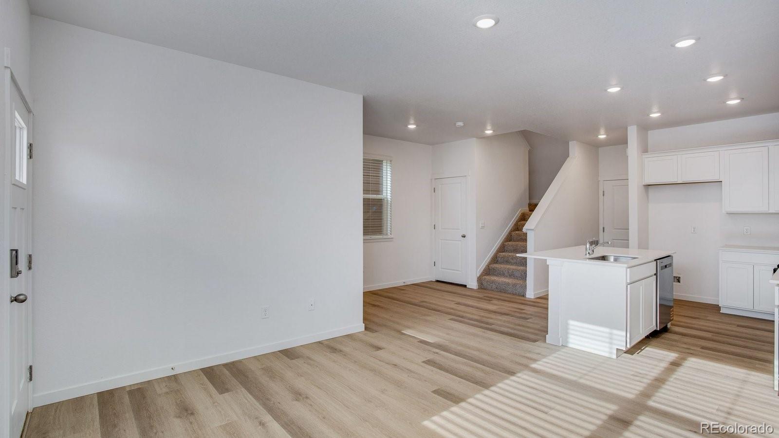 MLS Image #3 for 4636  combine lane,johnstown, Colorado