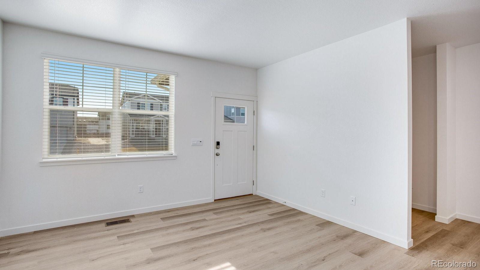 MLS Image #4 for 4636  combine lane,johnstown, Colorado