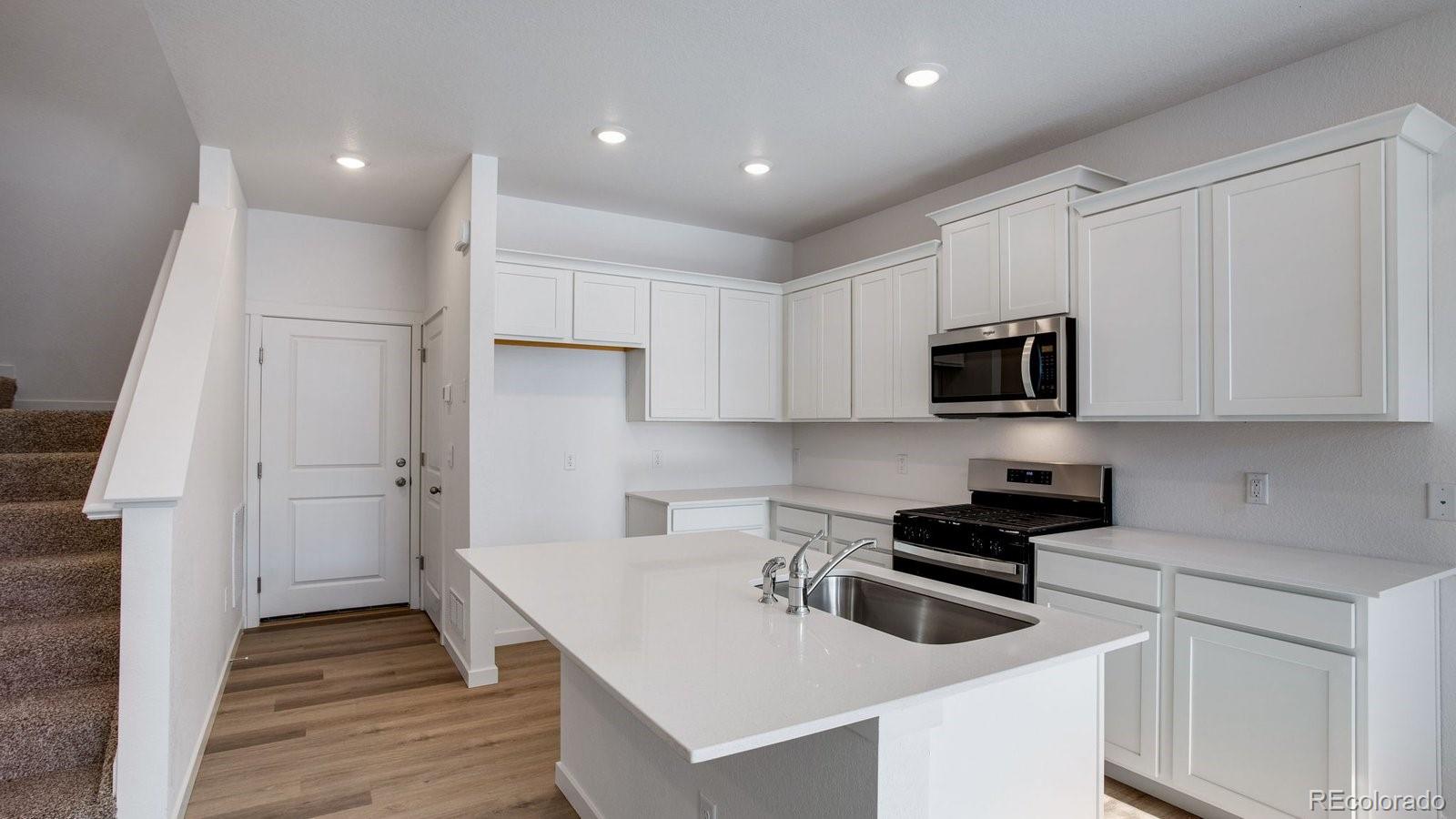 MLS Image #6 for 4636  combine lane,johnstown, Colorado