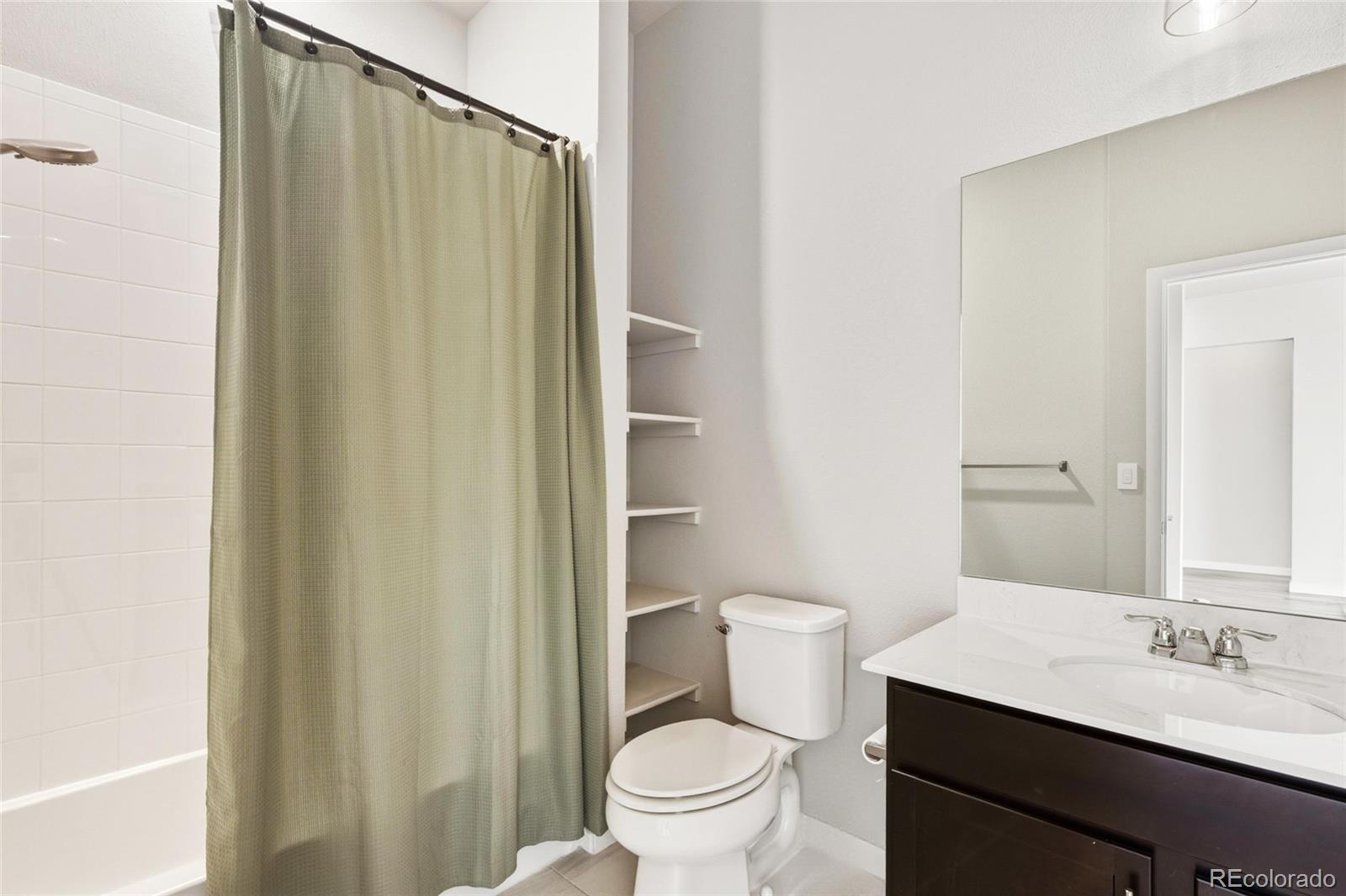 MLS Image #10 for 480 e fremont place 403,centennial, Colorado