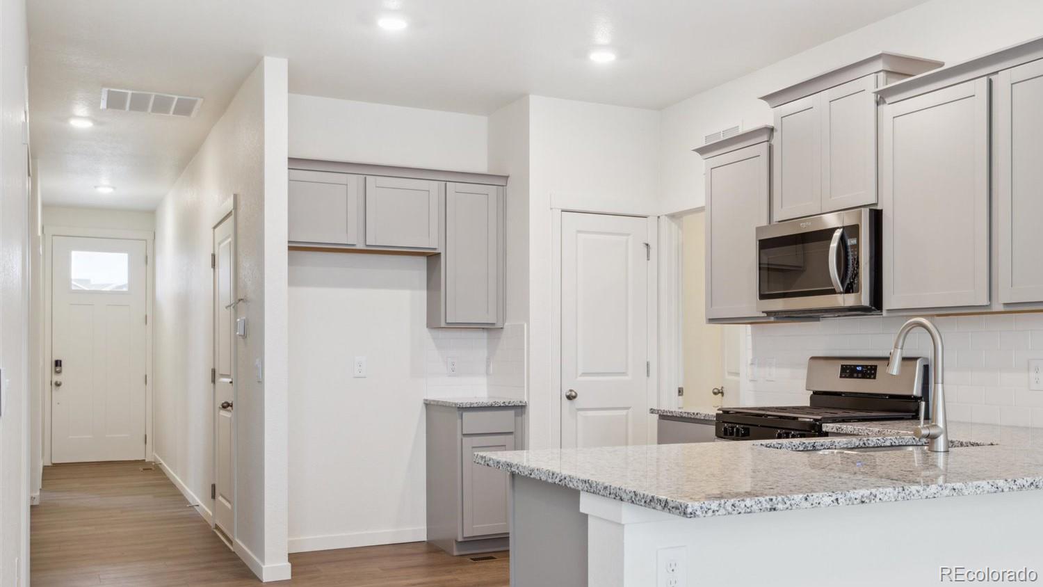 MLS Image #3 for 1025  brink street,lochbuie, Colorado