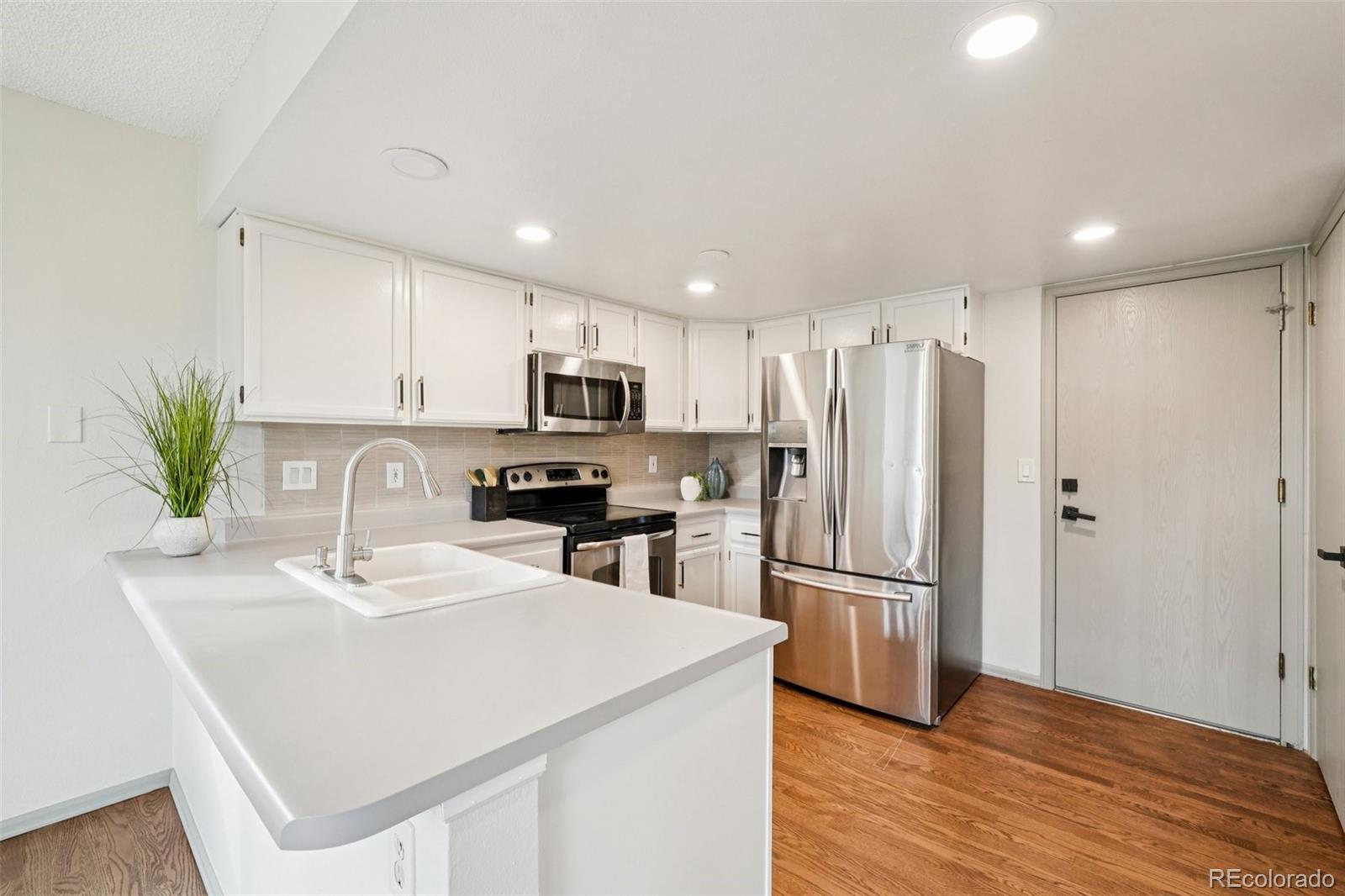 MLS Image #1 for 9700 w chenango avenue,littleton, Colorado