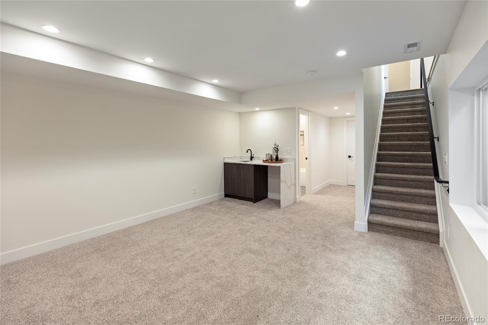 MLS Image #15 for 1713  grove street,denver, Colorado