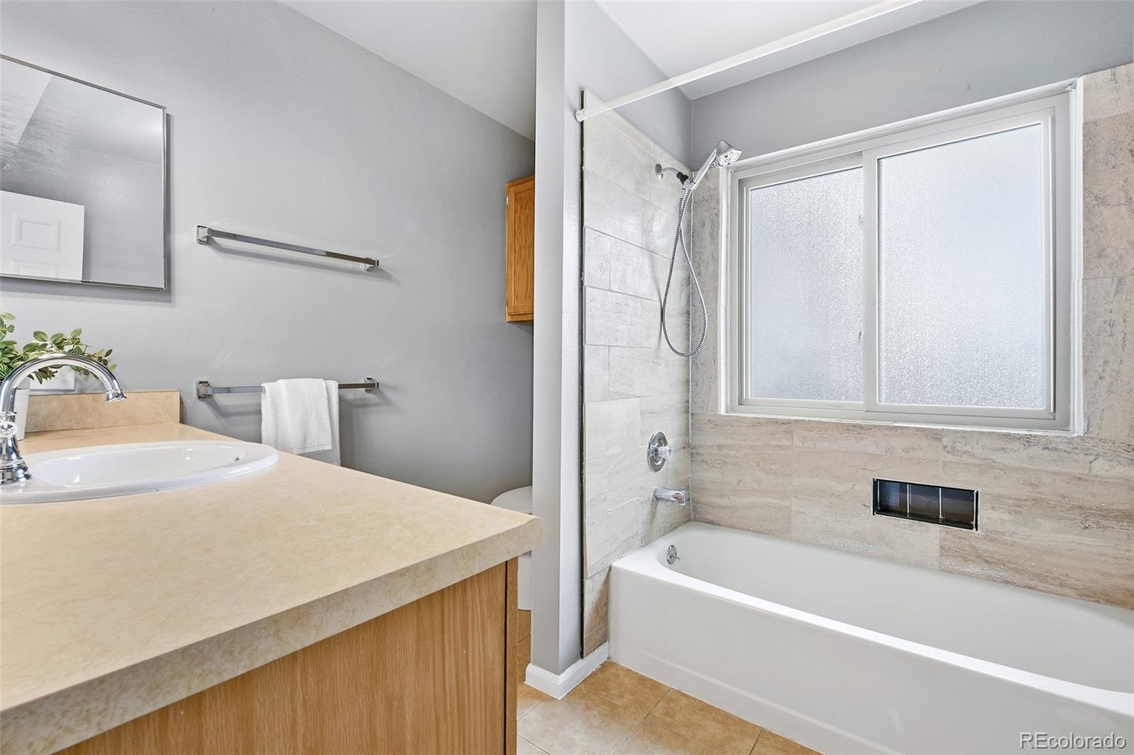 MLS Image #13 for 365  autumn ridge circle a,colorado springs, Colorado