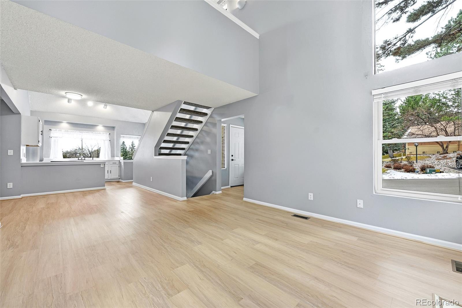 MLS Image #5 for 365  autumn ridge circle a,colorado springs, Colorado
