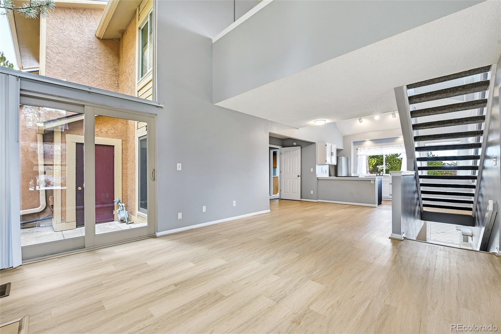 MLS Image #6 for 365  autumn ridge circle a,colorado springs, Colorado