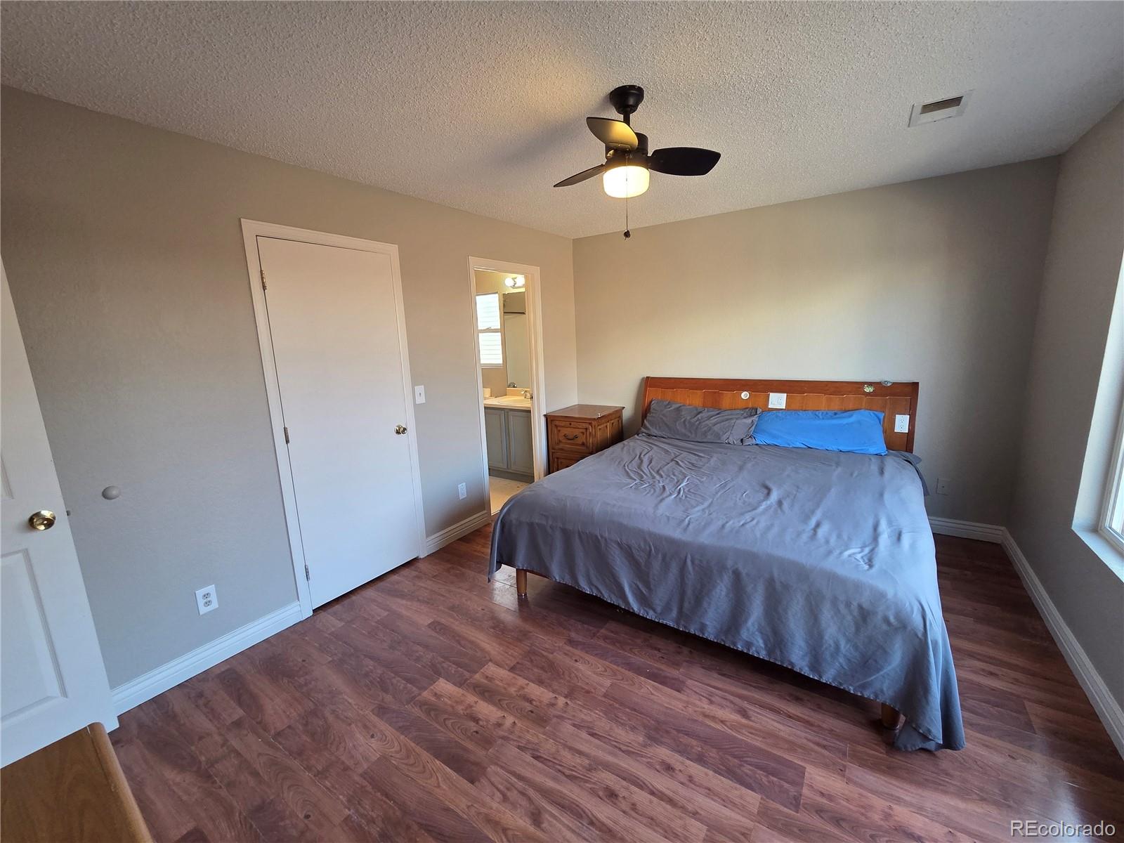MLS Image #7 for 15627 e 51st drive,denver, Colorado
