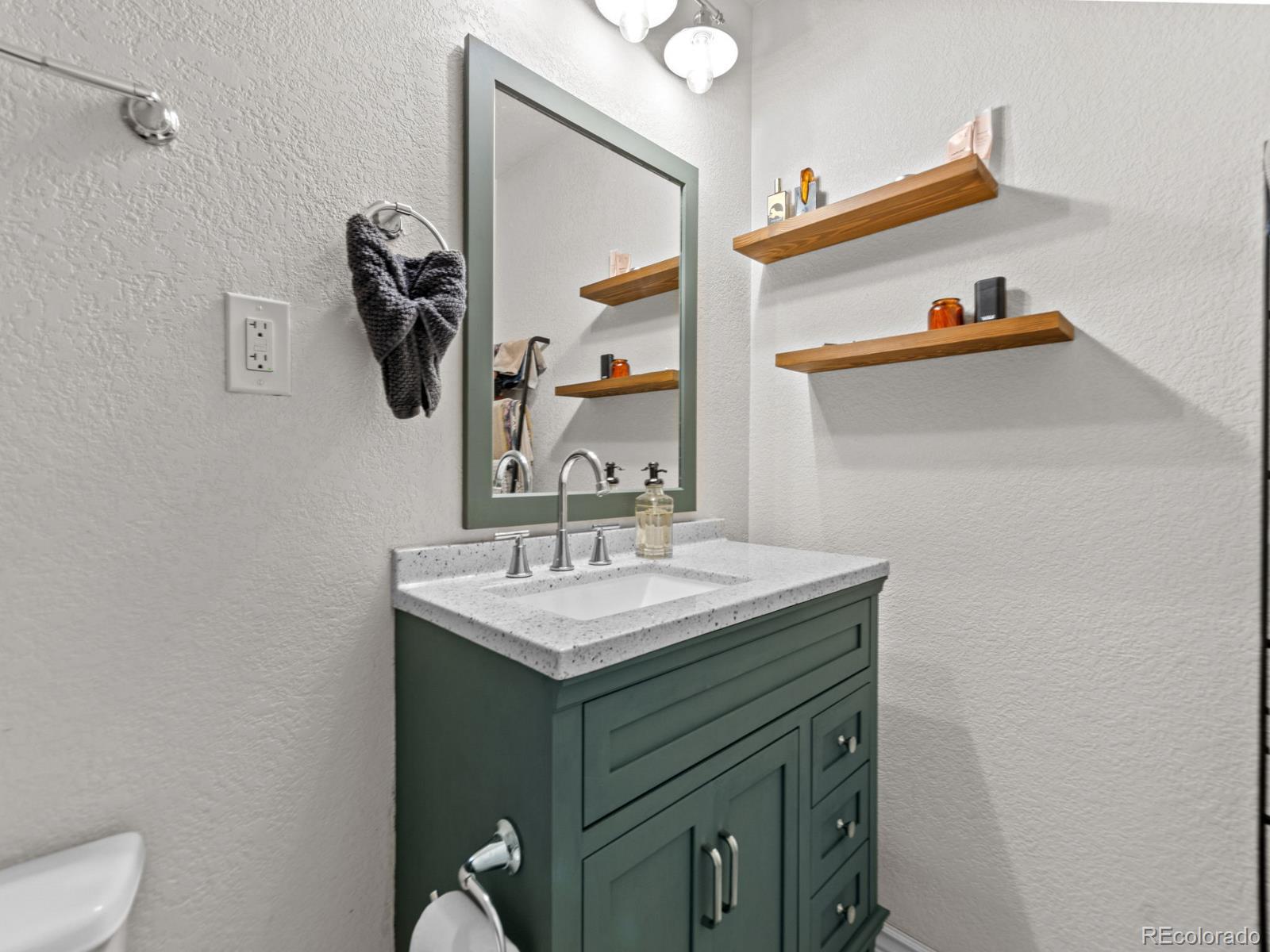 MLS Image #34 for 1811 s newton street,denver, Colorado